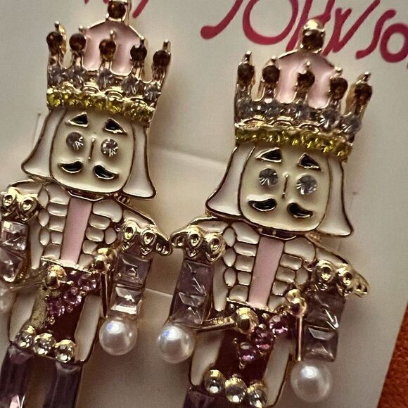 💛 🎉🎉🎉HOST PICK 🎉🎉🎉Betsey Johnson NEW festive Nutcracker earrings 🎉🎉🎉💛 - Picture 6 of 8